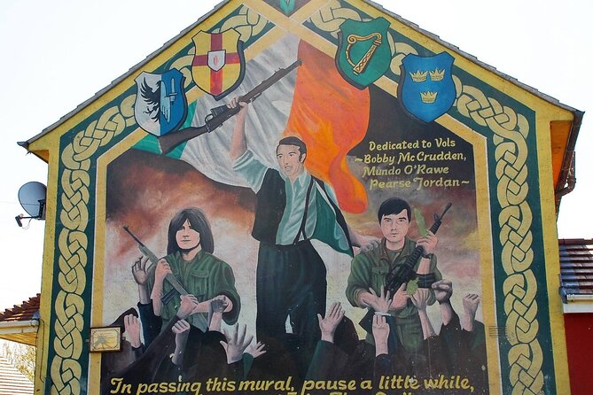 2 Hour Private Belfast Taxi Cab Tour of Troubles & Peace walls - Belfast history from the back seat