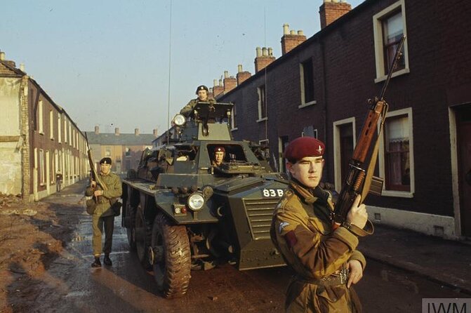 2 Hour Terror and Mural History Belfast taxi Private Tour - Bombay Street and the birth of the Provisional IRA