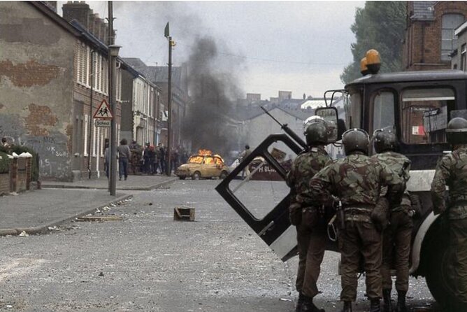 2 Hour Terror and Mural History Belfast taxi Private Tour - Shankill Road and the loyalist view