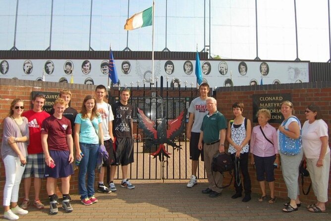 2 hours Belfast Original Drivers The Troubles Black Taxi Tour - The guide matters more than the taxi