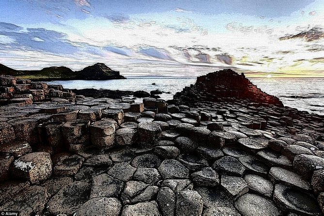 2Day Private Tour Northern Ireland Top Sights Giant's Causeway Belfast Adventure - Private transport, guide style, and group fit