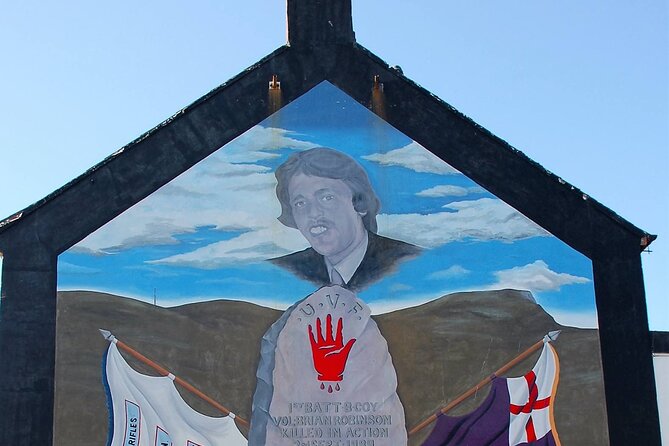Award Winning Express 2 Hours Belfast Black Taxi/Cab tours - The Peace Wall, still a real division
