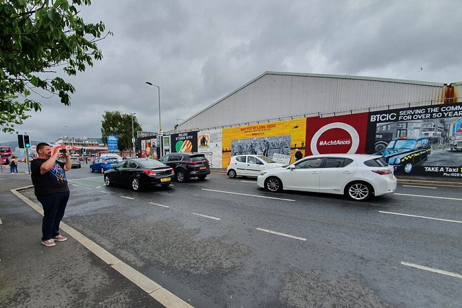Belfast Cab Tour of Peacewalls, Murals and the Famous Titanic Slips - Belfast Castle and an hour on Cave Hill