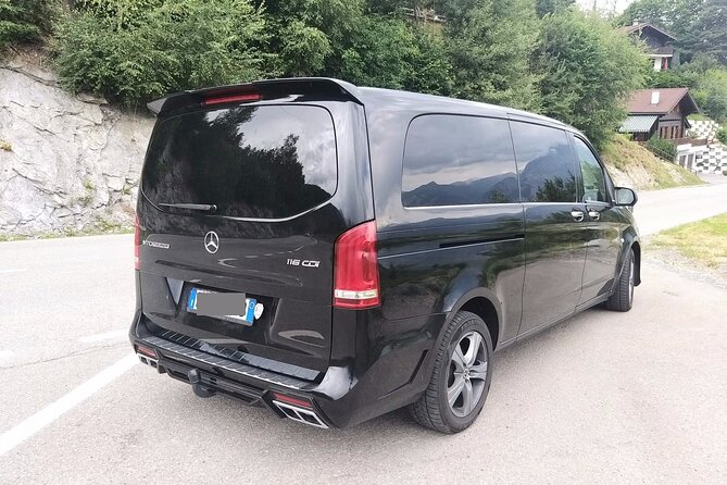 Belfast City Airport (BHD) to Belfast Accommodation - Arrival Private Transfer - Why group size changes the value