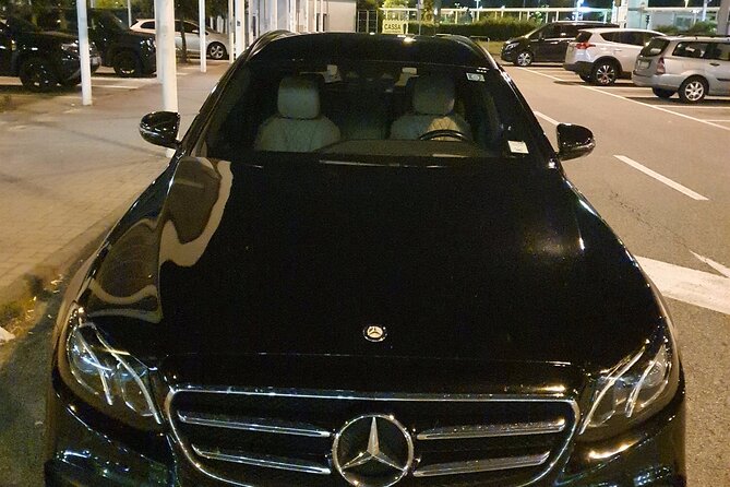 Belfast City Airport (BHD) to Belfast Accommodation - Arrival Private Transfer - Who will appreciate this service most