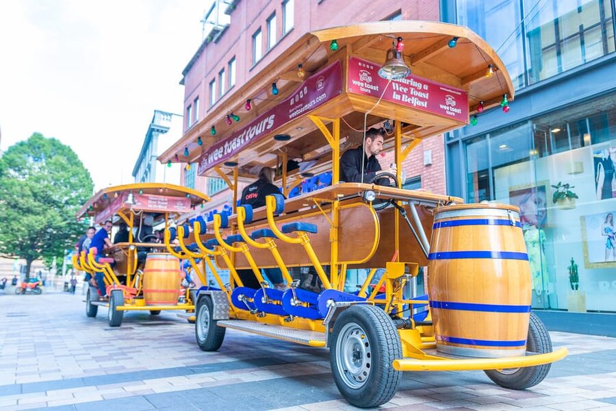 Belfast: City Centre Beer Bike Tour - Music, drinks, and the group atmosphere