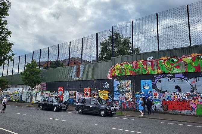 Belfast history of terror & mural 1 hr express private taxi tour - Republican memorials on the side streets