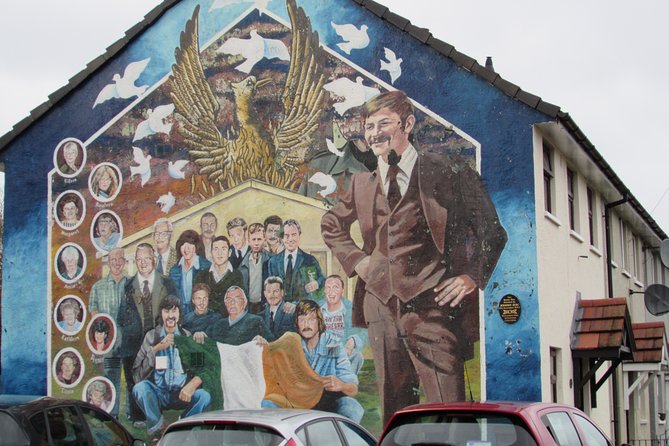 Belfast Murals Taxi Tour - Starting at Divis Tower