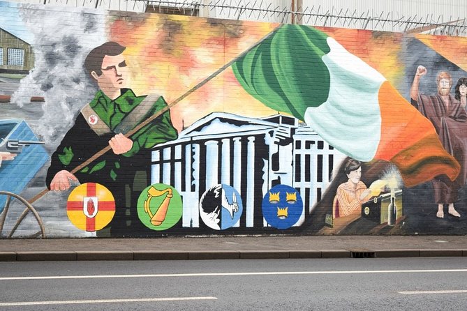 Belfast's Political Mural Taxi Tour - Why Belfast’s murals need a guide