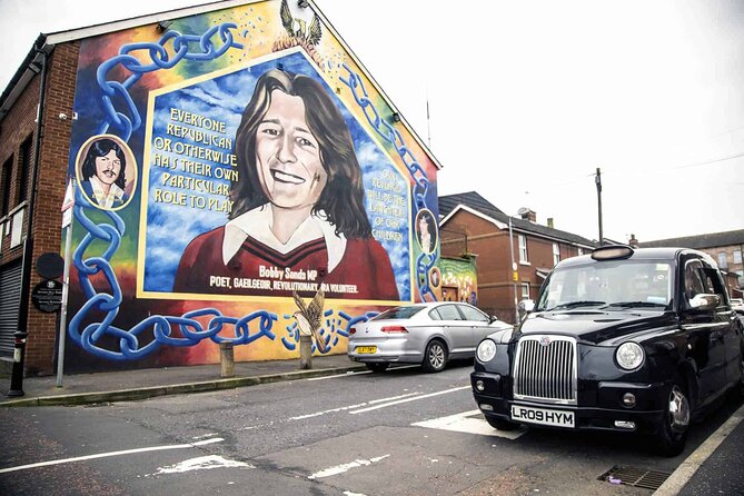 Black Taxi Tour and Crumlin Road Gaol tour Combo - The Peace Wall and the meaning of the gates