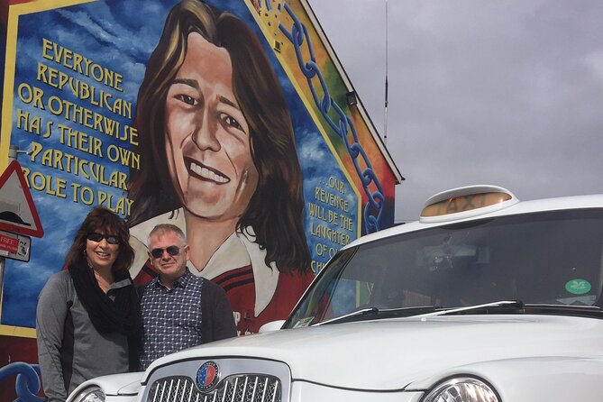 Express Terror and Peace 90 min Private Belfast Cab /Taxi Tour - More than 60 murals on Divis Street