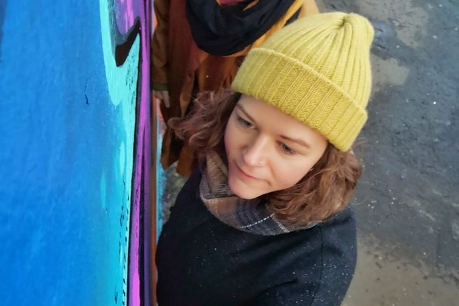 Falls road Murals Walking Tour with former prisoners - Should you book the Falls Road Murals Walking Tour?