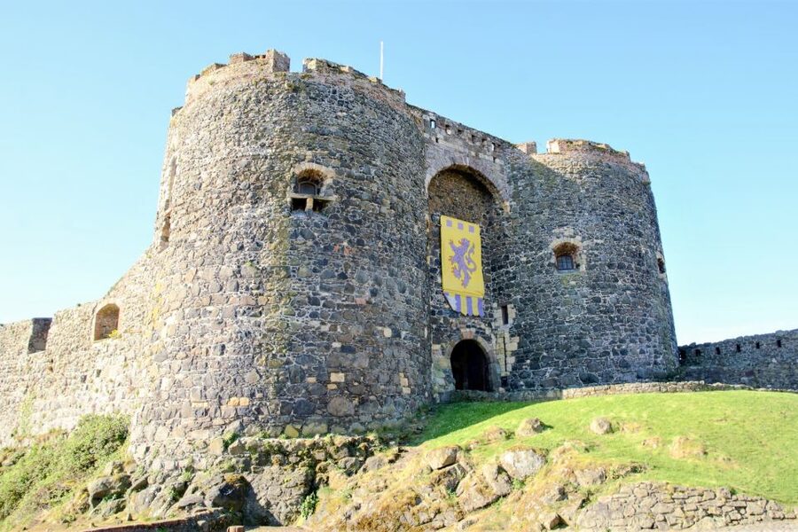 From Belfast: Giant's Causeway Full-Day Guided Trip - Lunch at the Fullerton Arms in Ballintoy