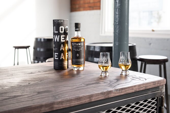 Giant's Causeway and Whisky Distillery tasting tour from Belfast - The Dark Hedges in 20 minutes