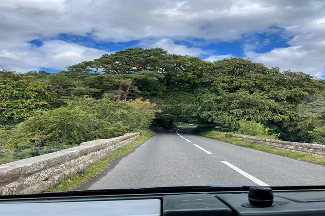 Giants Causeway, Rope Bridge, Carrickfergus Castle and Dark Hedges Tour - Bushmills: whiskey shopping, not a distillery tour