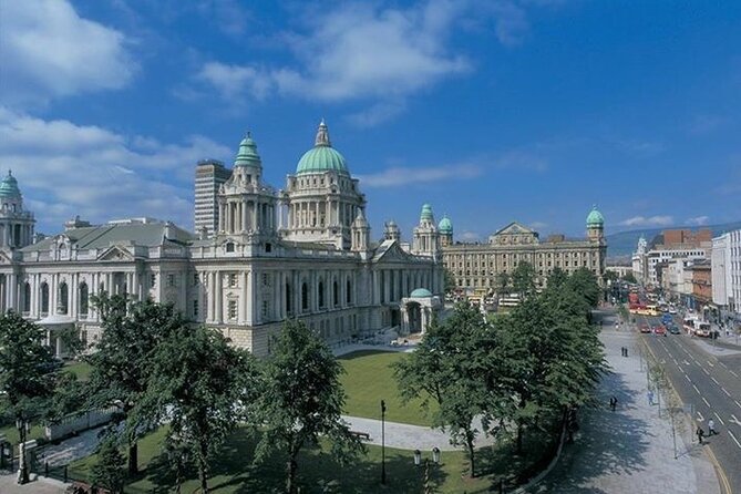 Highlights of Belfast sightseeing 4 hours private tour - Optional food and drink with a Belfast flavor