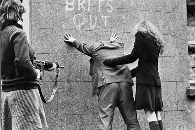 IRA Troubles Conflict Private Tour Museum Graves Murals and Political Analysis - Shankill Road and the Loyalist story