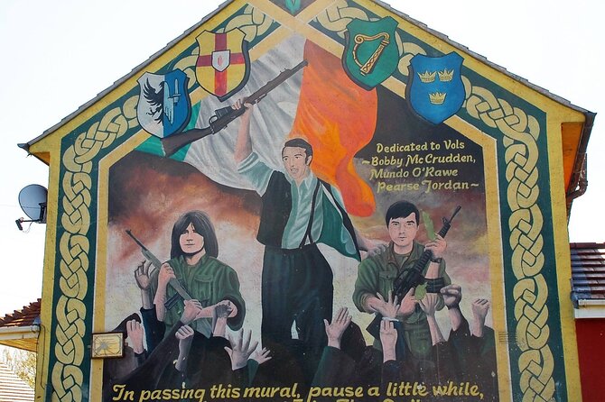 N0 1 Belfast black cab Irish and British mural 2hr private tour - Bobby Sands and the Falls Road story