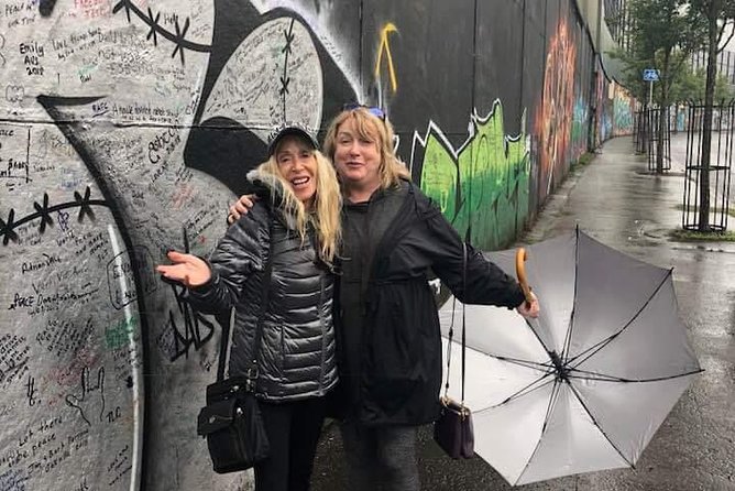 Official World Famous Belfast Taxi Tour ™ - Starting near the Leonardo Hotel