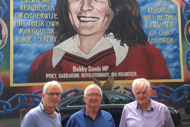 Private 1 Hour Belfast Taxi cab Tour - The Peace Wall: a physical line between communities