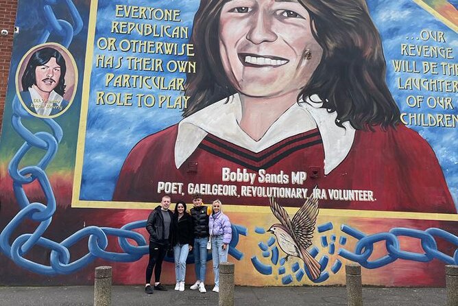 Private Belfast Mural & Giant's Causeway Tour from Belfast (2 in 1) - Why a private vehicle changes the day