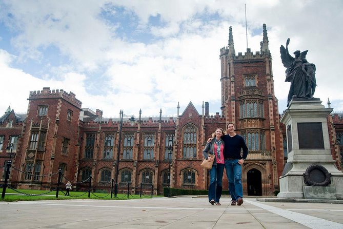 Shore Excursion from Belfast: Including Giants Causeway and Belfast City. - Small groups improve the day