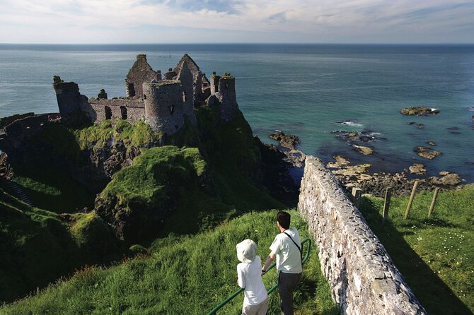 Shore Excursion: Giants Causeway Tour From Belfast Port - Guides are a major part of the value
