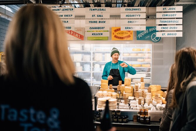 Taste & Tour: The original Belfast Food Tour™️ with drinks - Why the small group matters