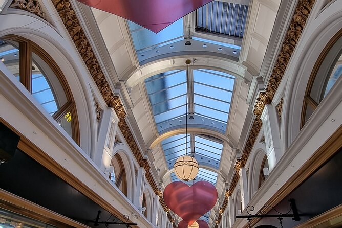 The Real Eclectic Belfast City Walking Tour/Experience. - The city honor and Queen Victoria’s Belfast