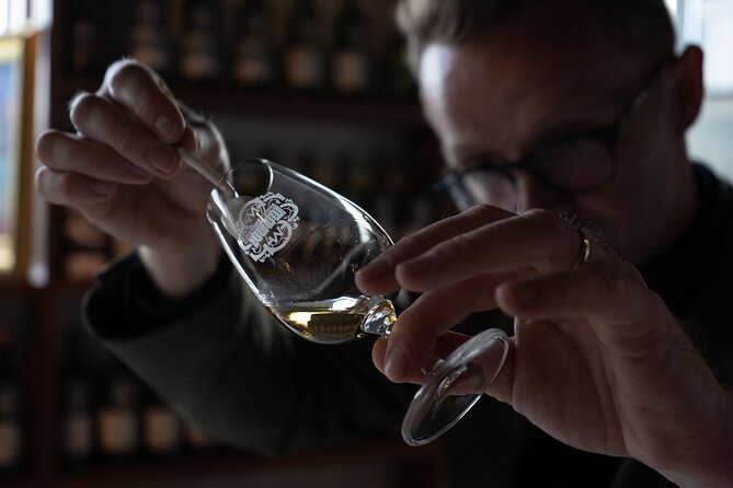 The Single Cask Whiskey Experience - Key points to know before booking