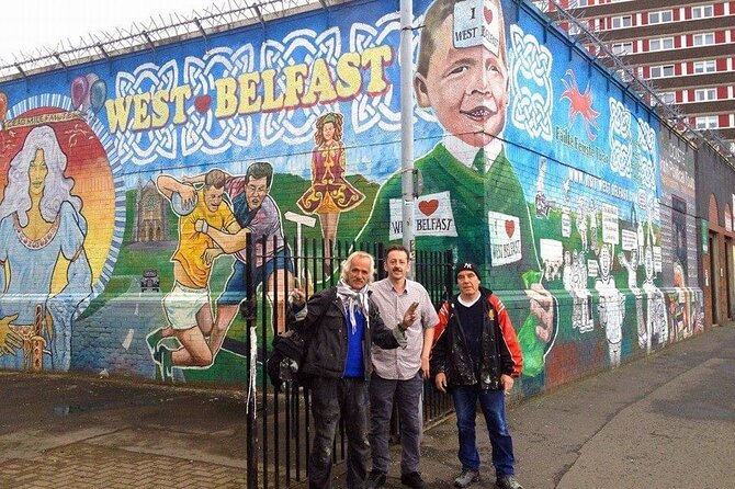The Troubles and iconic award winning taxi 2hr private cab tour - Crumlin Road Gaol and the prison tunnel