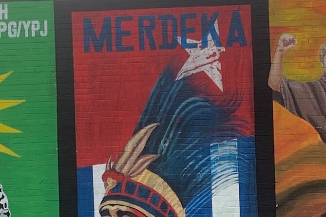 World Famous Belfast City Centre Black Cab/Taxi Tour 2 Hours - Shankill Road and the loyalist experience